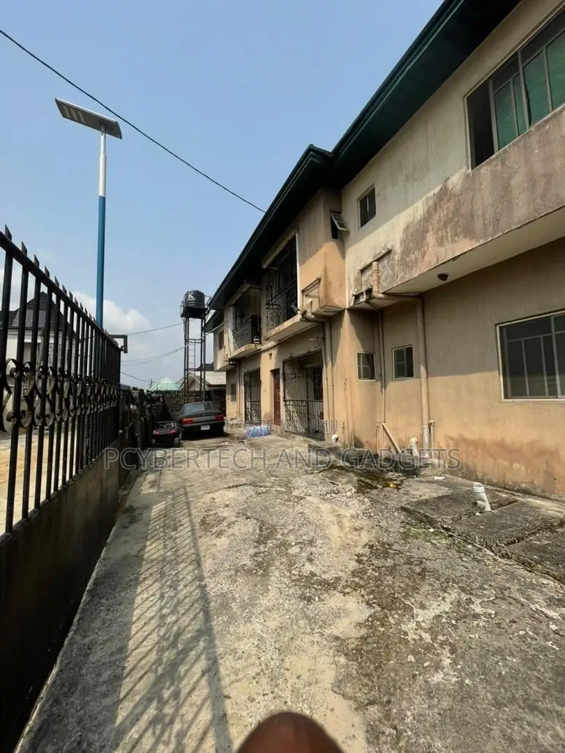 Furnished 2bdrm Duplex in Four Flat, Warri for sale in Warri