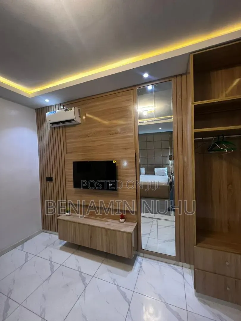 Furnished 1bdrm Apartment in Lekki Phase 1 for sale in Lekki Phase 1