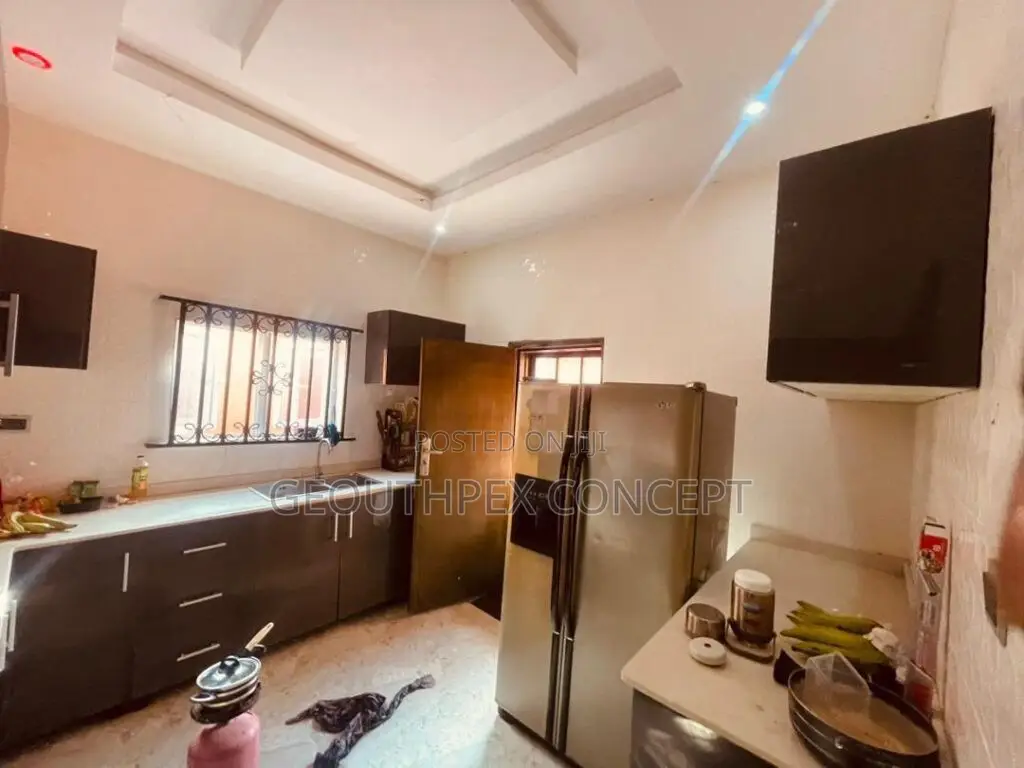4bdrm Bungalow in Royal Garden Estate, Akala Express for sale in Akala Express
