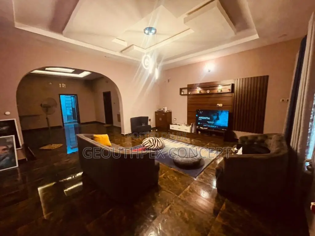 4bdrm Bungalow in Royal Garden Estate, Akala Express for sale in Akala Express