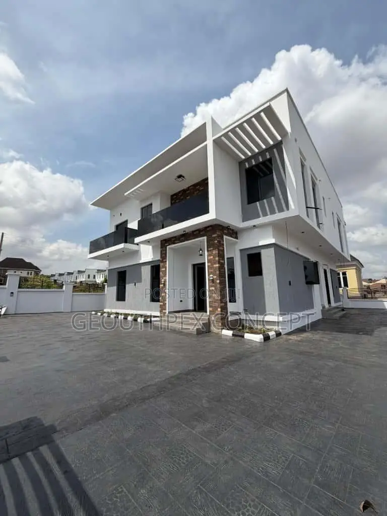 5bdrm Duplex in Legacy, Akobo for sale in Akobo