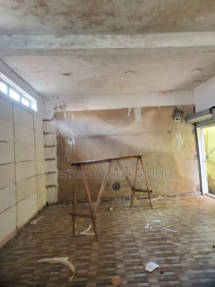 Warehouse/ Office Space for Rent in Oshimili South