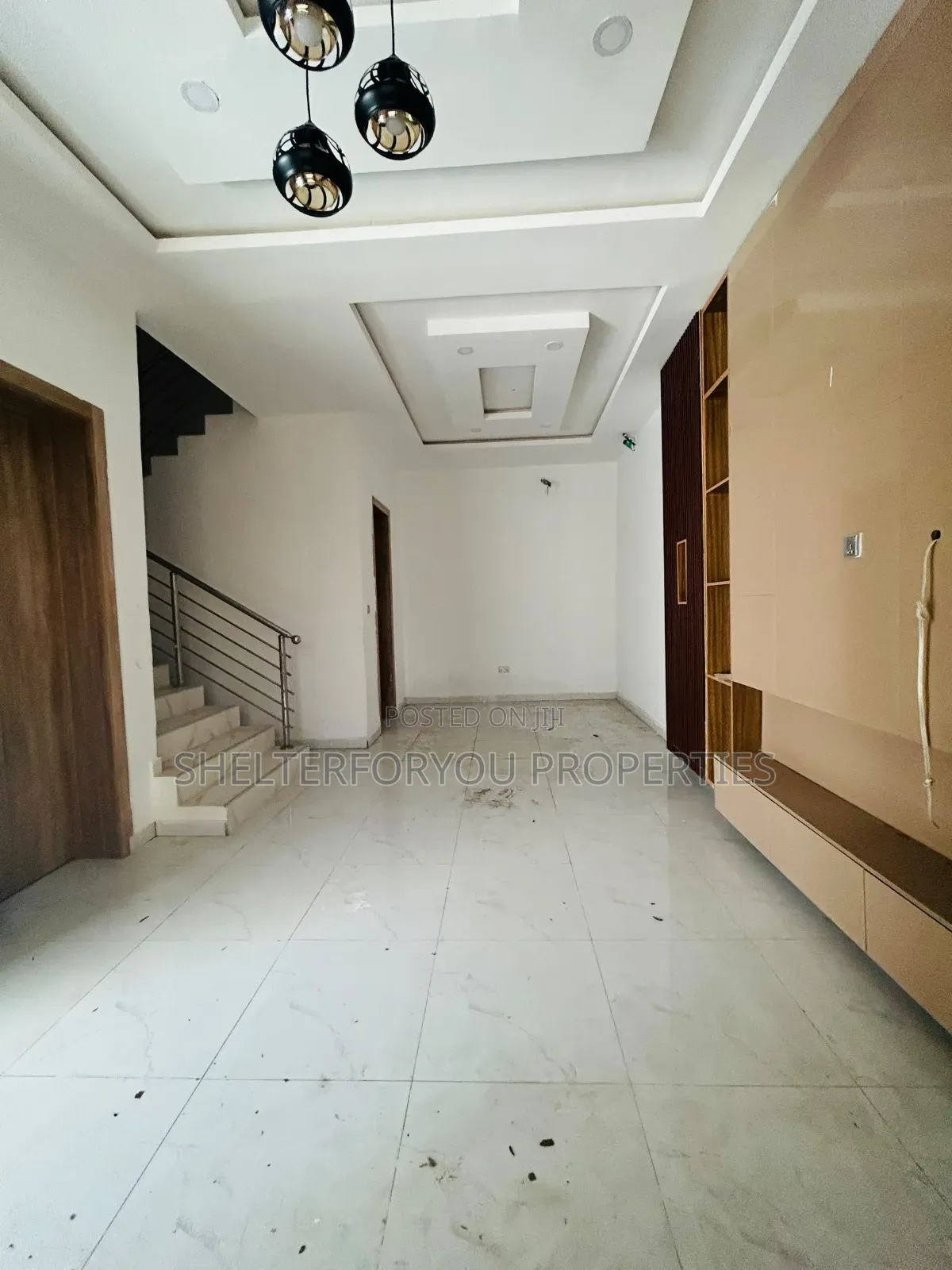 4bdrm Duplex in Ikota for sale in Ikota