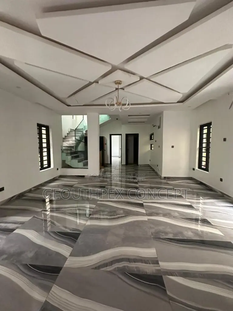 5bdrm Duplex in Ikolaba Estate, Agodi for sale in Agodi
