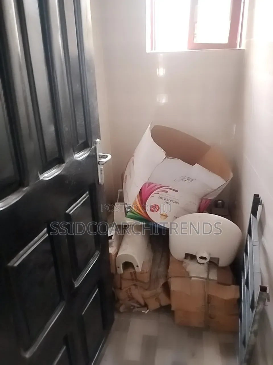 Open Space for Shop/Office for Rent at Sangotedo on the Express 15m in Lekki Expressway
