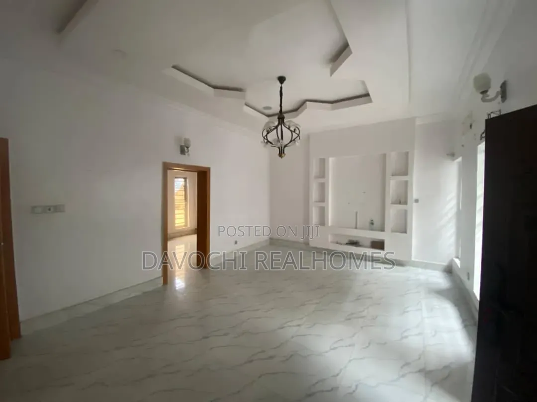 Mini Flat in Lekki Phase 1 for rent in Lekki Phase 1