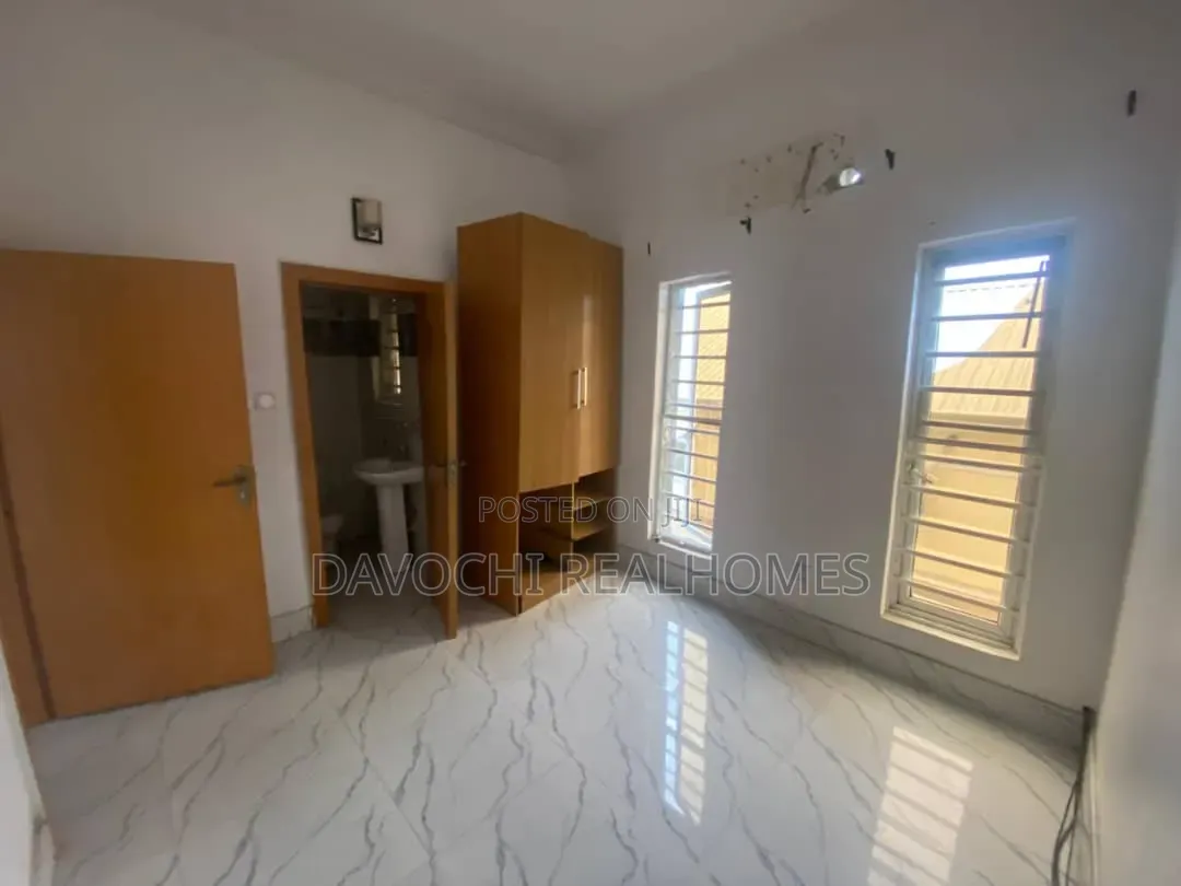 Mini Flat in Lekki Phase 1 for rent in Lekki Phase 1