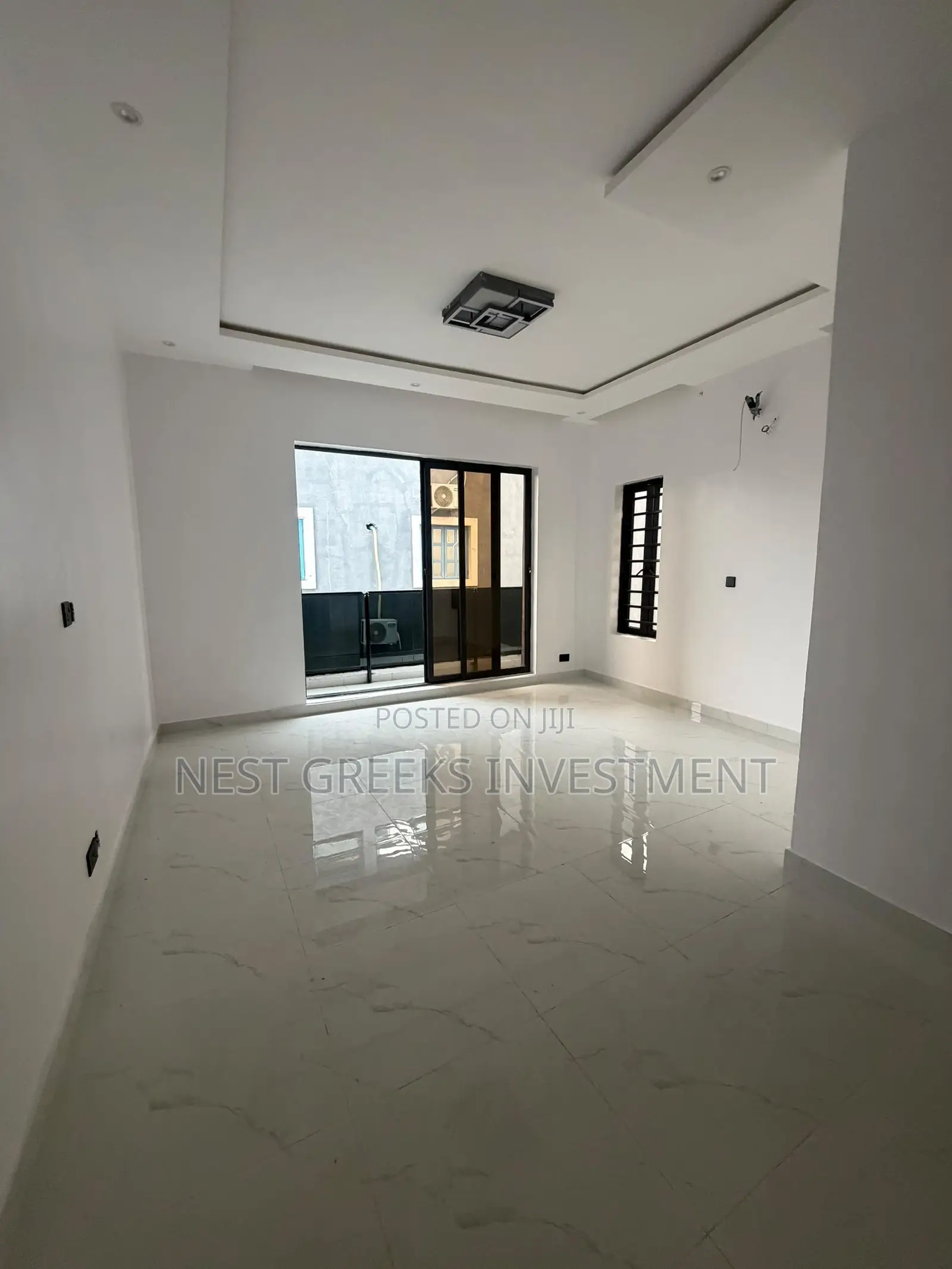 5bdrm Duplex in Adeniyi Jones for sale in Adeniyi Jones