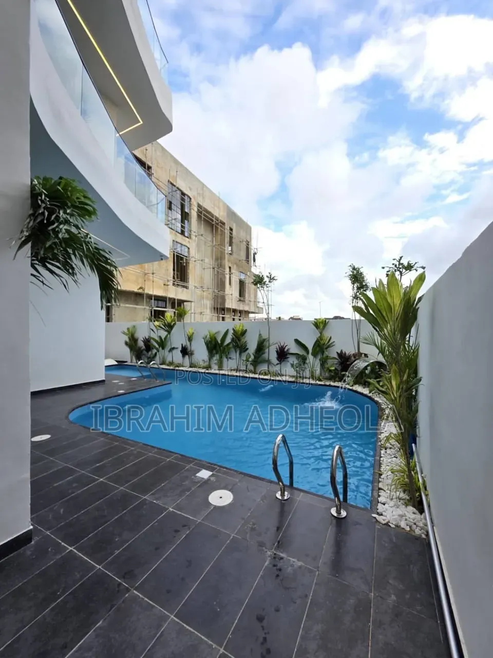 5bdrm Duplex in Osapa London for sale in Osapa london