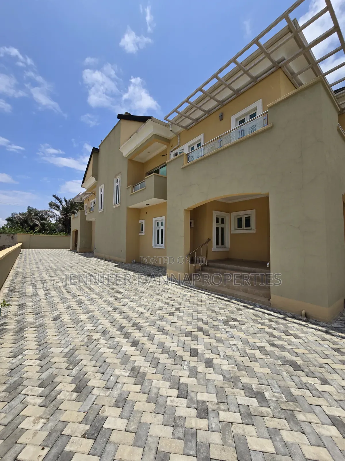 4bdrm Duplex in Abijo for sale in Abijo