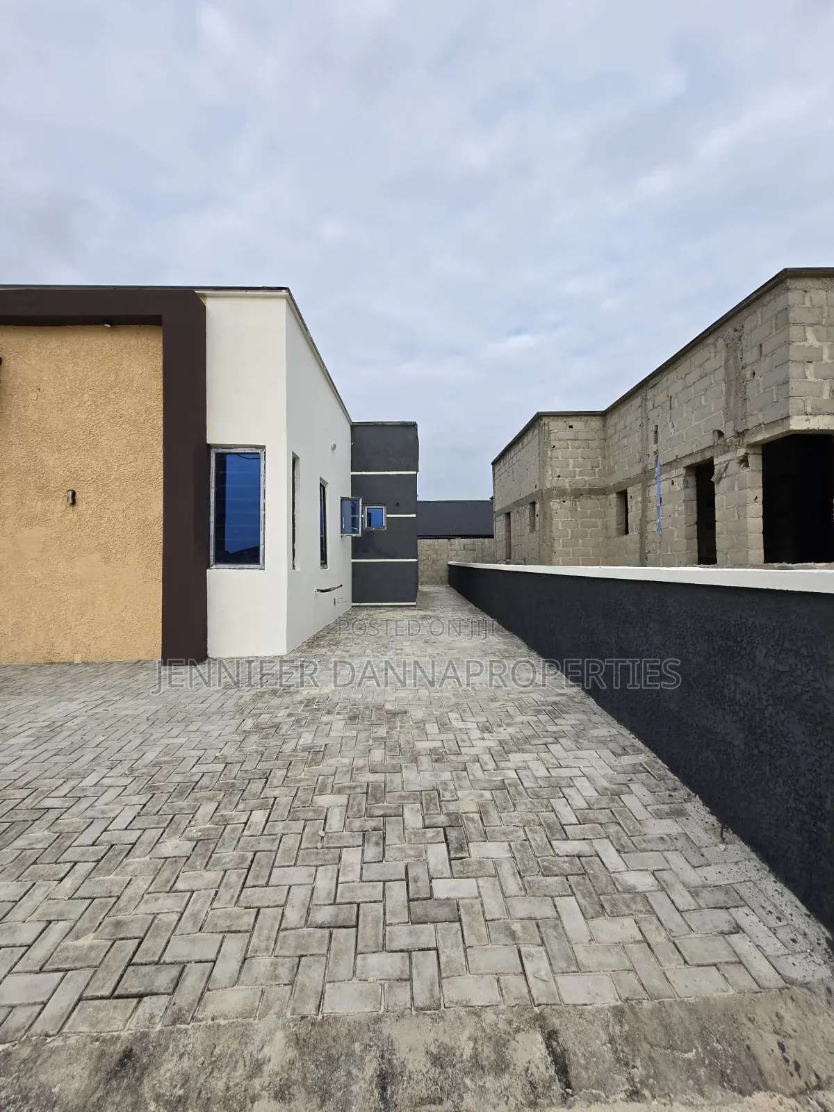3bdrm Bungalow in Awoyaya for sale in Awoyaya
