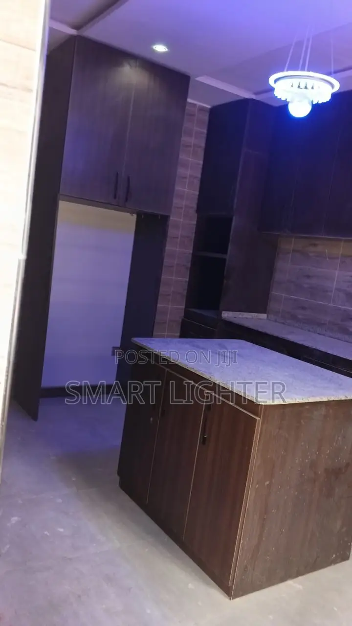 2bdrm Block of Flats in Apo Resettlement for sale in Apo Resettlement