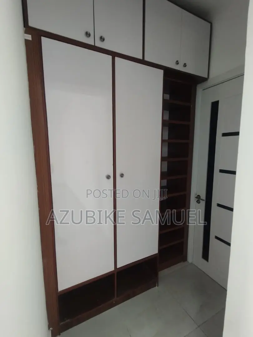 Furnished 3bdrm Block of Flats in Lekki Phase 1 Lagos for sale in Lekki Phase 1