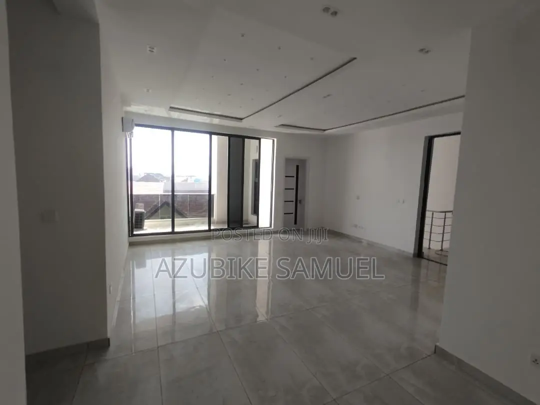 Furnished 3bdrm Block of Flats in Lekki Phase 1 Lagos for sale in Lekki Phase 1