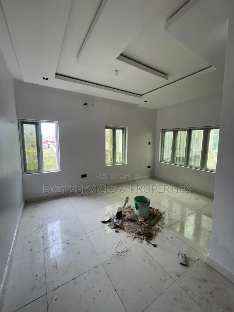 3bdrm Duplex in Gated And Secured, Ikate for rent in Ikate
