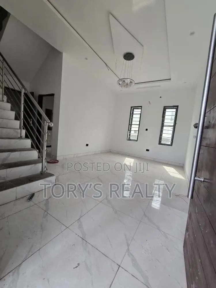 3bdrm Duplex in Abraham Adesanya Estate for sale in Abraham Adesanya Estate