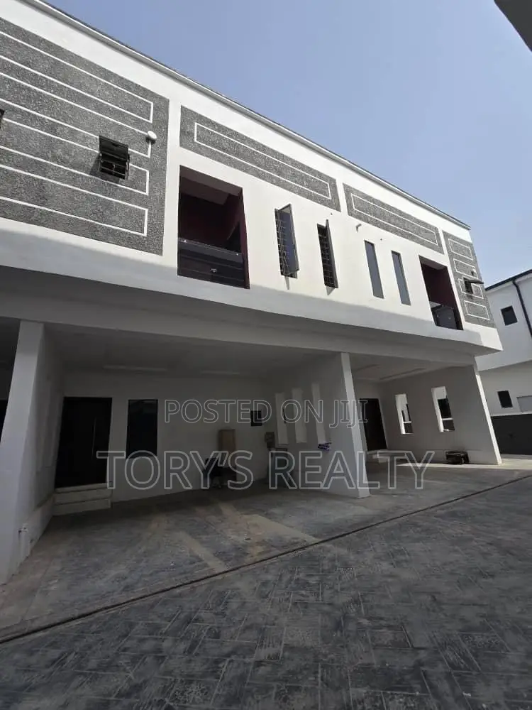 3bdrm Duplex in Abraham Adesanya Estate for sale in Abraham Adesanya Estate
