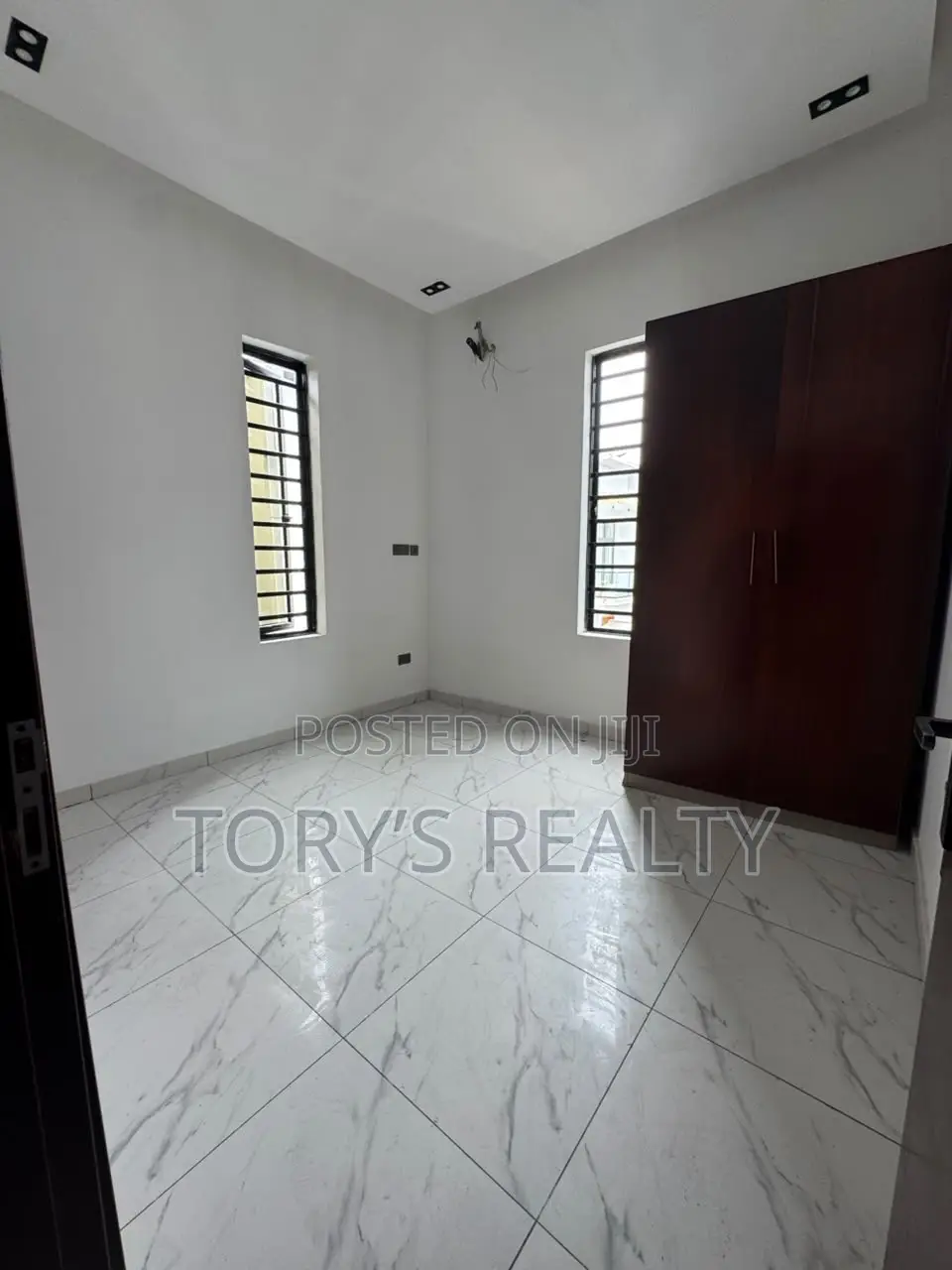 4bdrm Duplex in Lekki Phase 2 for sale in Lekki Phase 2