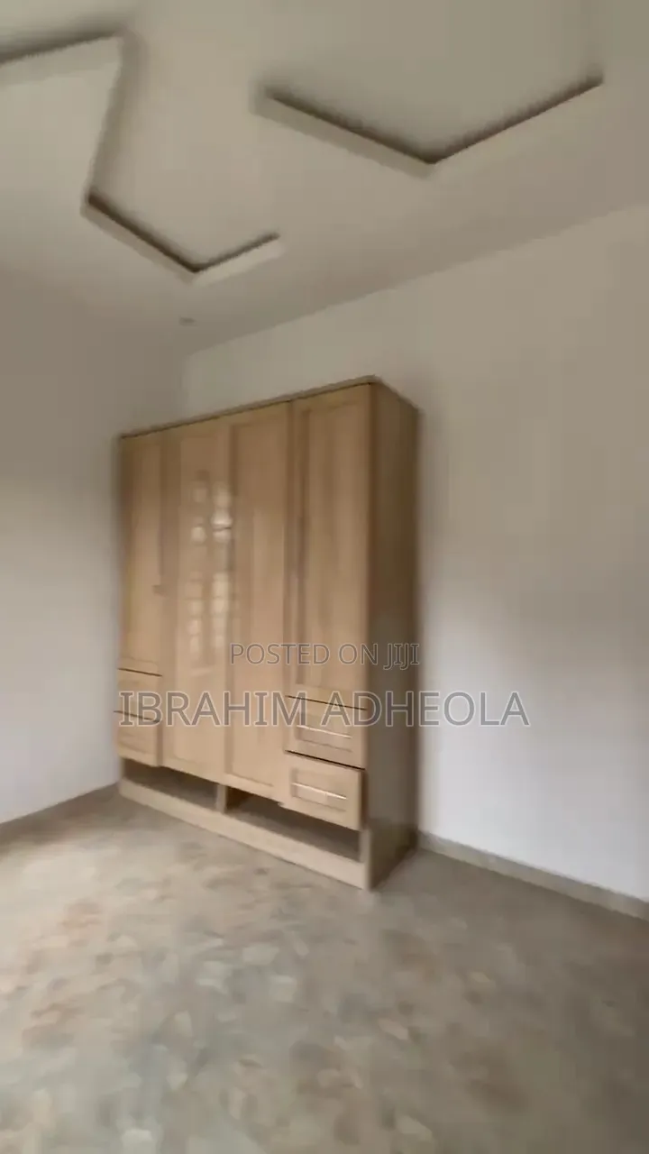 4bdrm Duplex in Olowora, Magodo Isheri for sale in Magodo Isheri