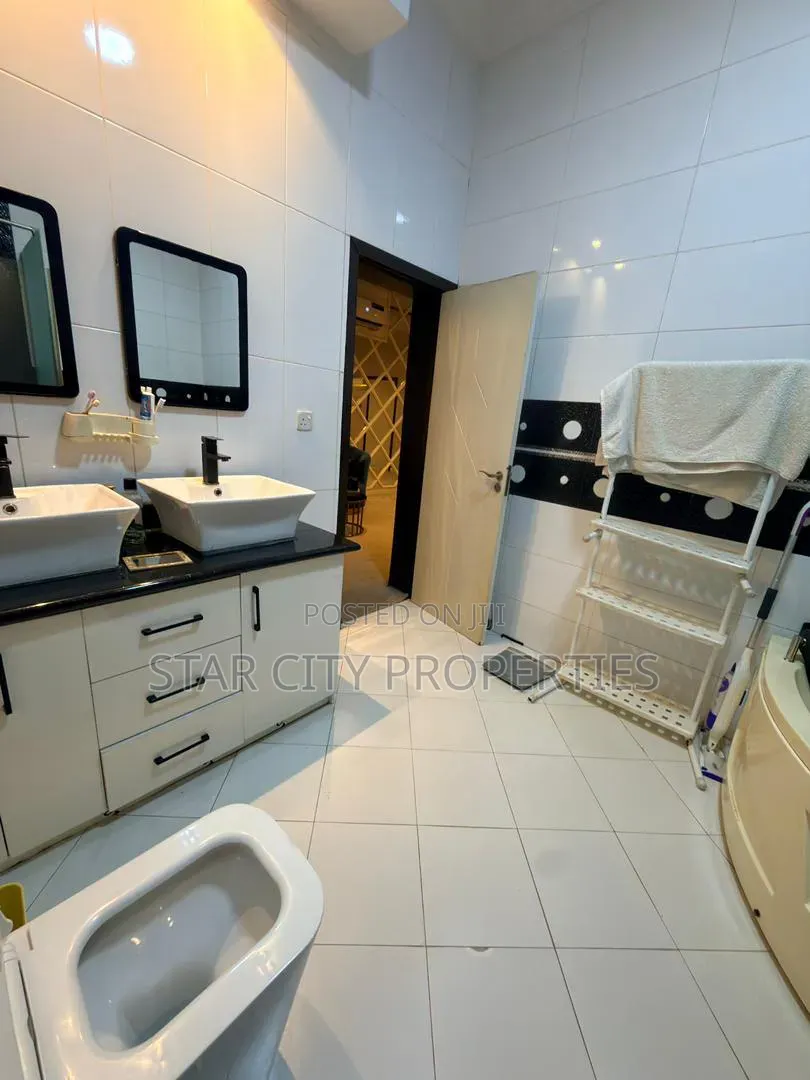 Furnished 5bdrm Townhouse / Terrace in Ikeja for rent in Ikeja GRA