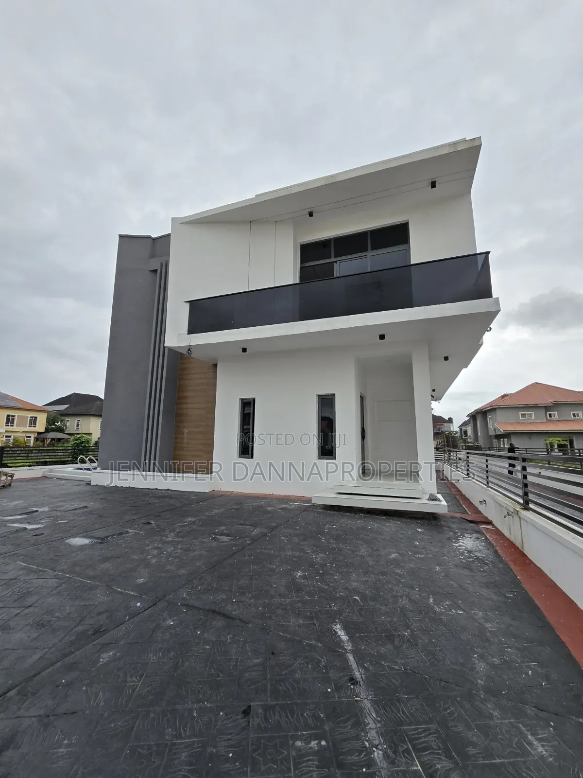 5bdrm Duplex in Sangotedo for sale in Sangotedo