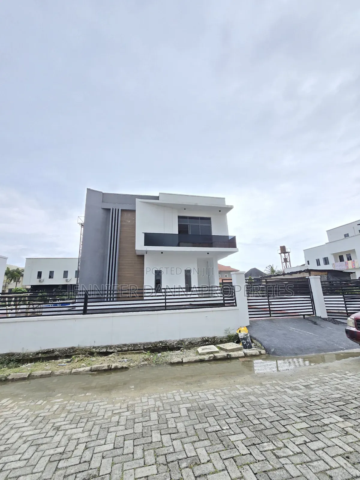 5bdrm Duplex in Sangotedo for sale in Sangotedo