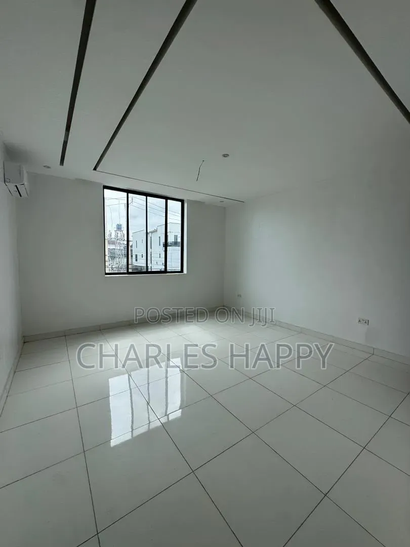 Furnished 2bdrm Apartment in Lekki Phase 1 for sale in Lekki Phase 1
