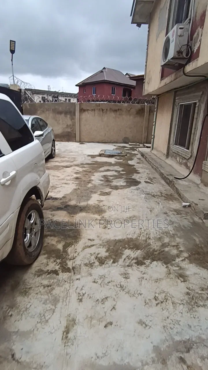2bdrm Apartment in Iyana Ipaja for rent in Iyana Ipaja