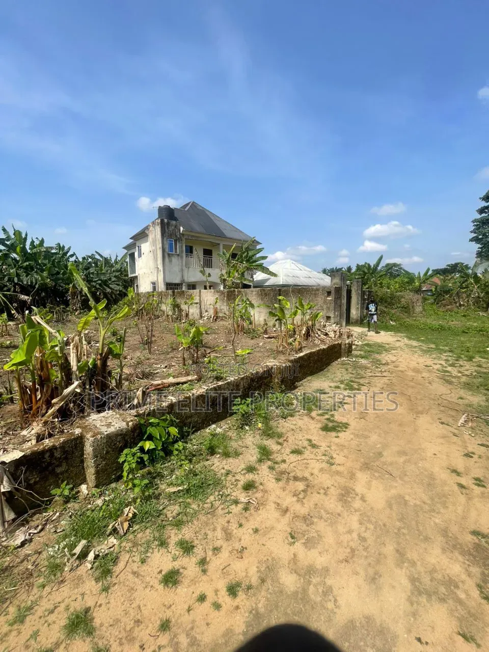 7bdrm Block of Flats in Nung Ette Off, Uyo for sale in Uyo