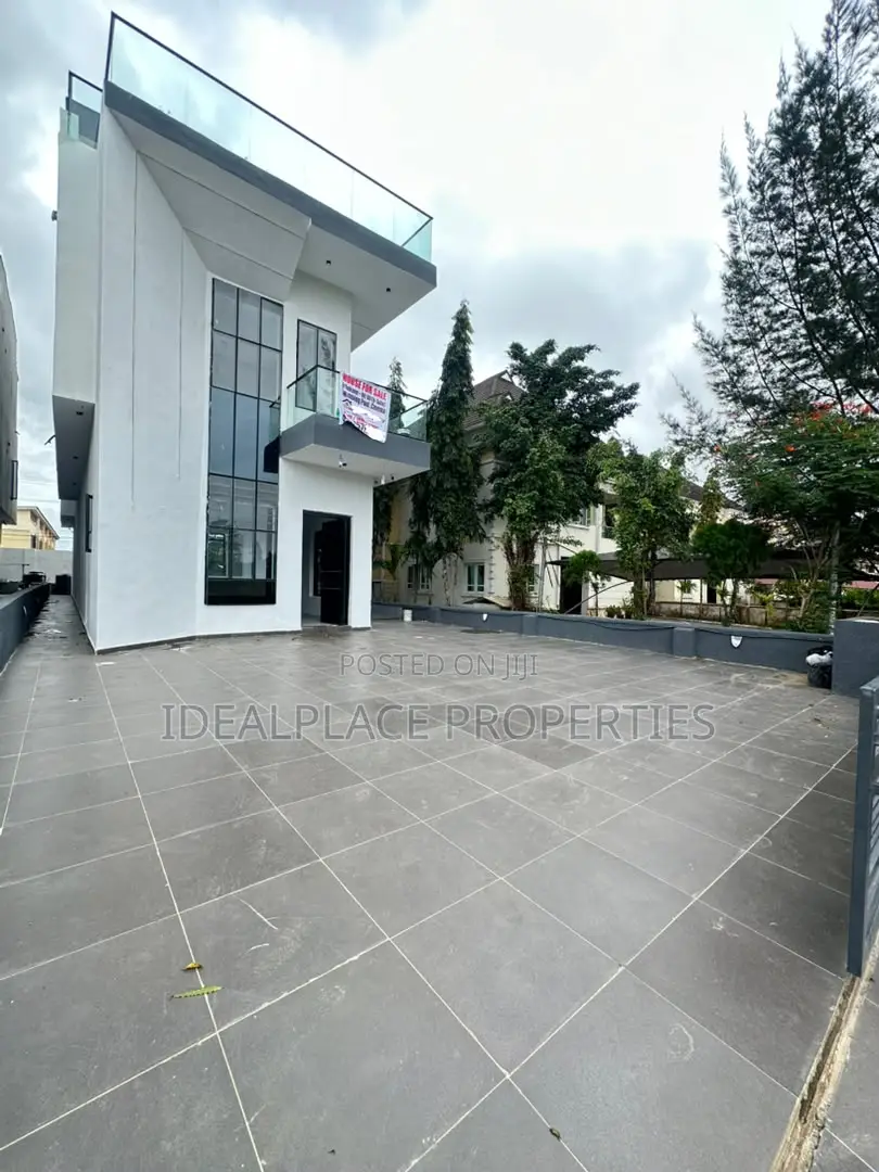 6bdrm Duplex in Lekki for sale in Lekki
