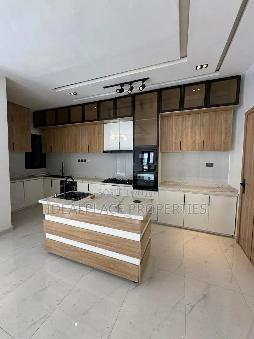 2bdrm Apartment in Ikate for sale in Ikate