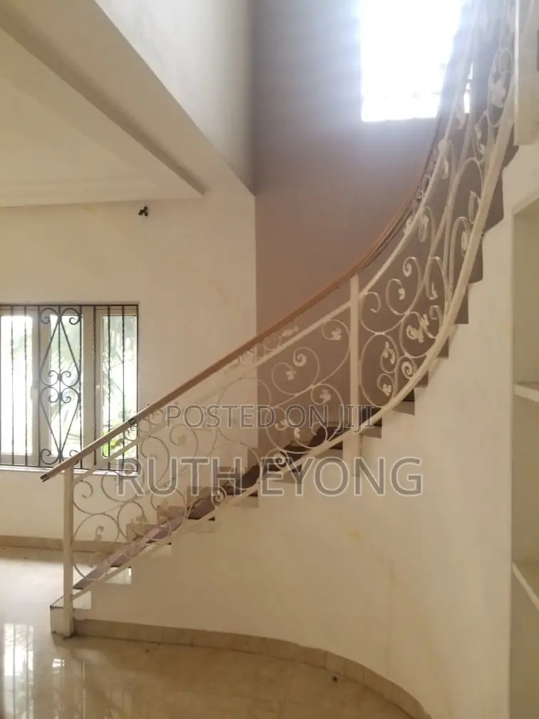 5bdrm House in Off Banana Island for rent in Banana Island