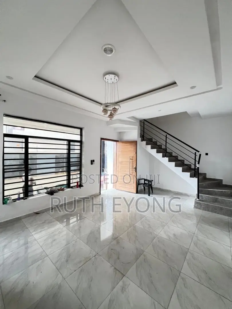 4bdrm Townhouse / Terrace in Ikota Lekki Lagos for rent in Ikota