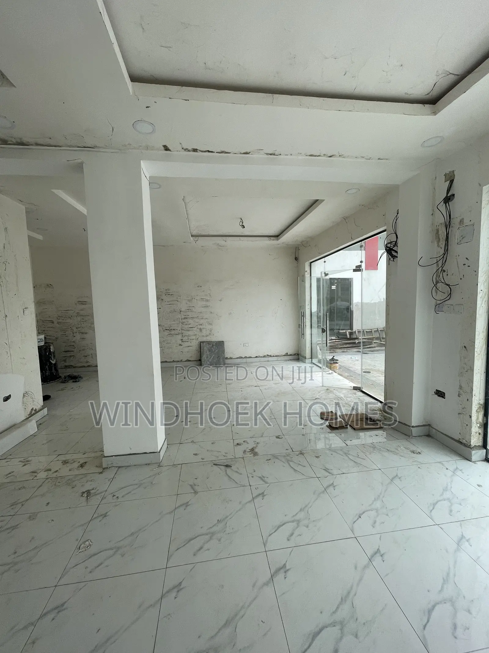 Commercial Strategic Office Spaces Measuring 26sqms and 36sqms in Garki