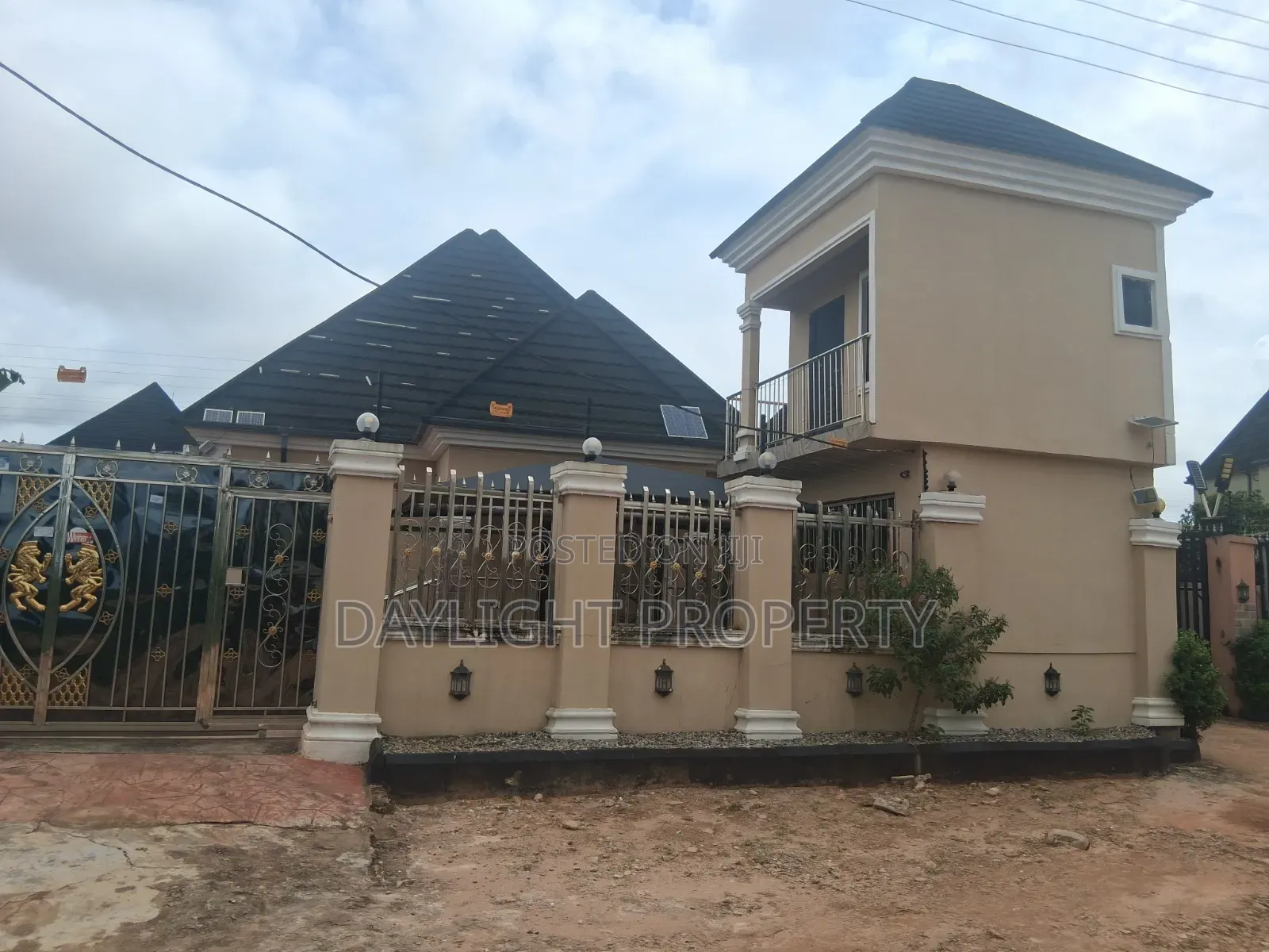 4bdrm Block of Flats in Daylight Property, Benin City for sale in Benin City