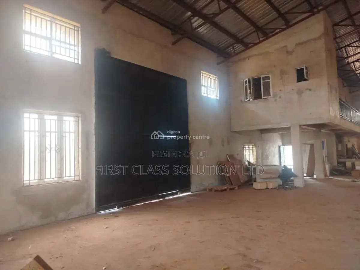 5bdrm House in Enugu State for sale in Enugu State