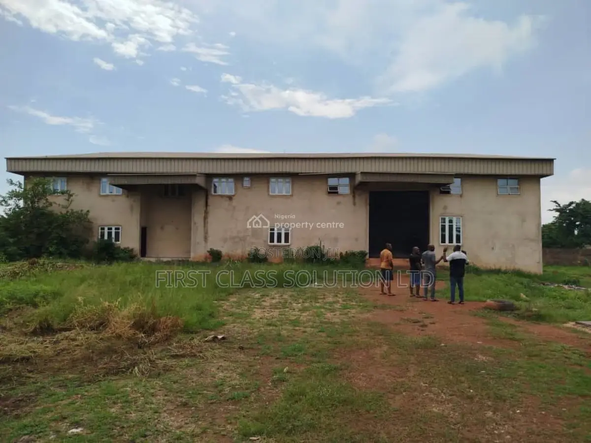 5bdrm House in Enugu State for sale in Enugu State