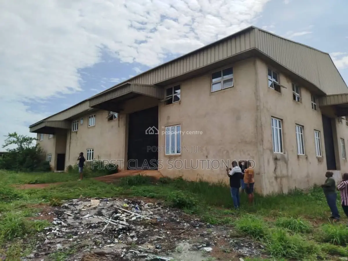 5bdrm House in Enugu State for sale in Enugu State