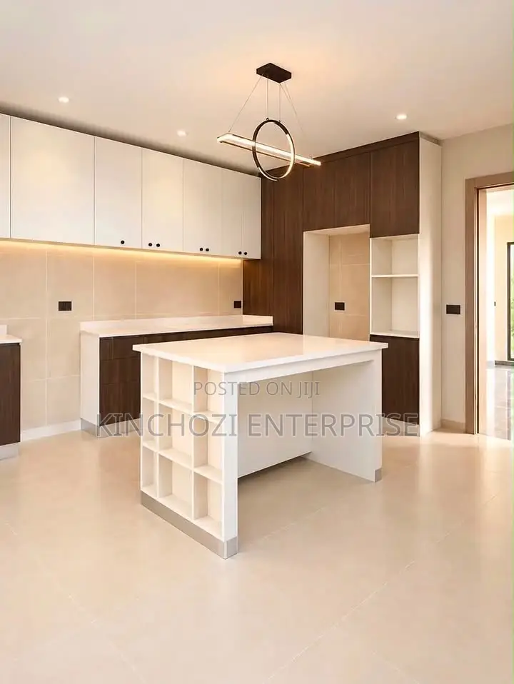 5bdrm Villa in Colorado Road for sale in Maitama