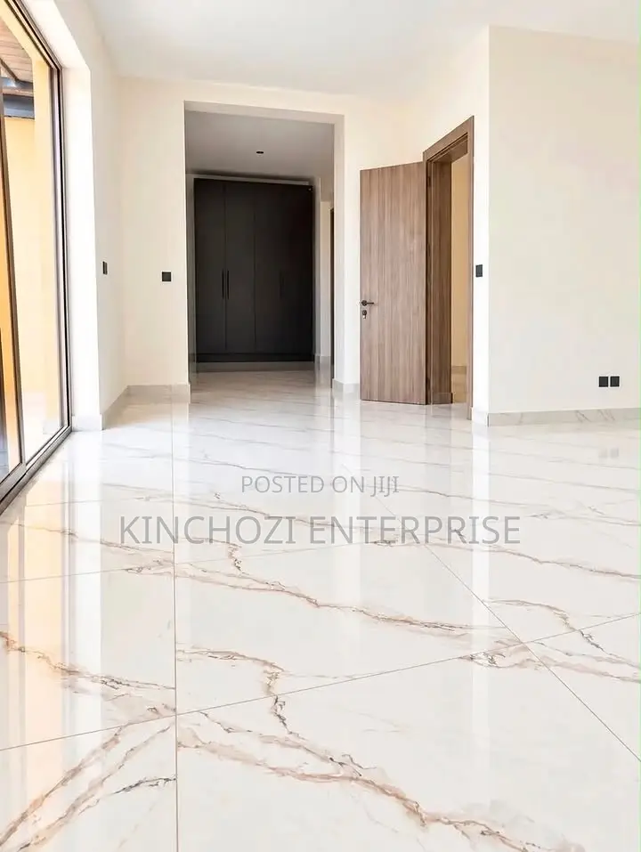 5bdrm Villa in Colorado Road for sale in Maitama