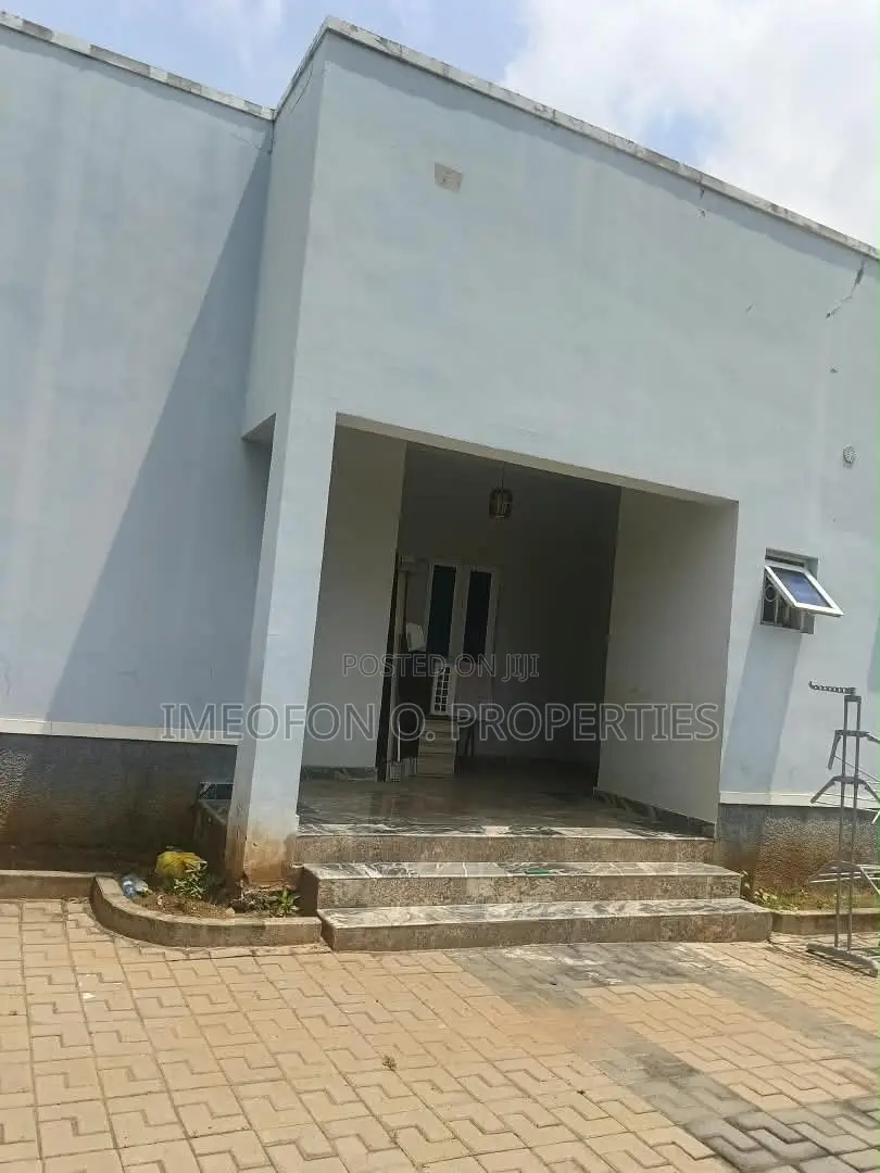 3bdrm Bungalow in In An Estate, Kubwa for sale in Kubwa