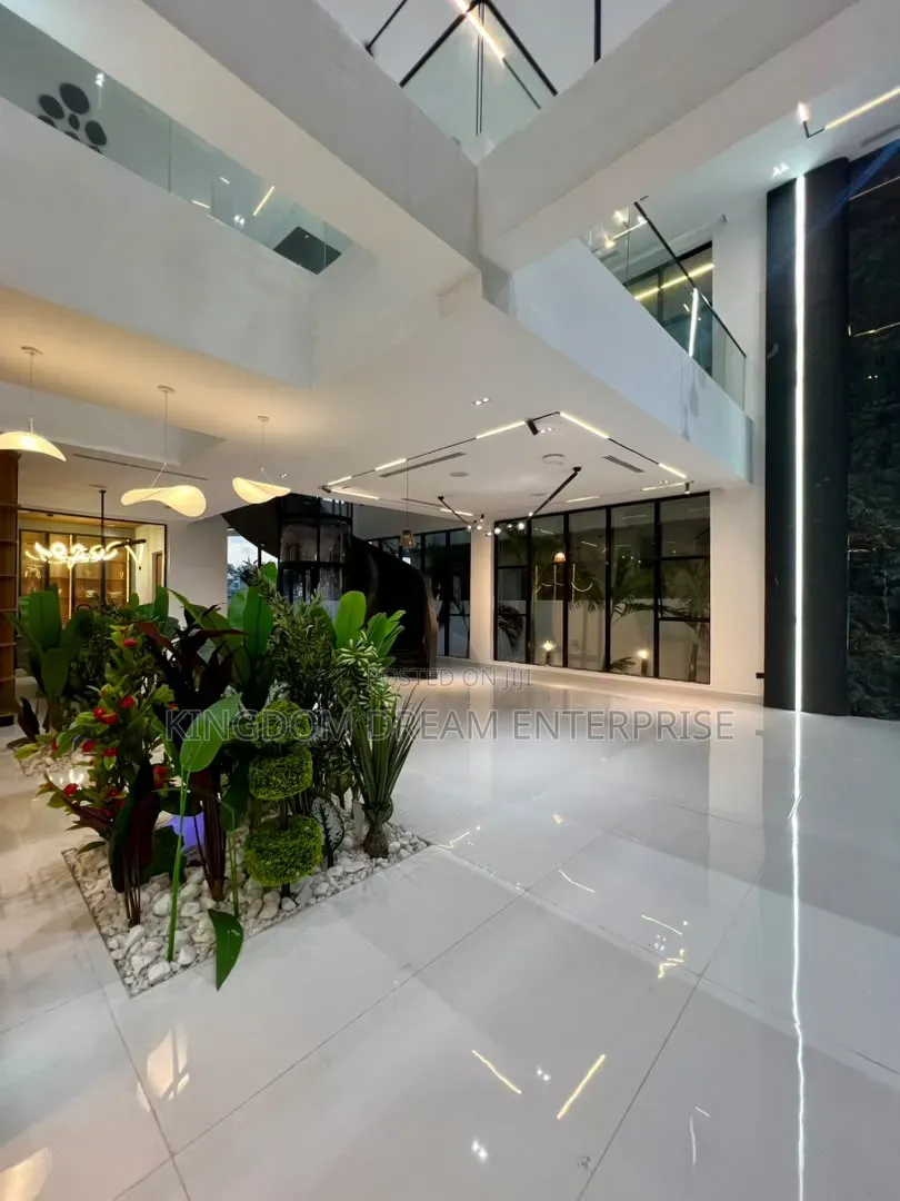 5bdrm House in Osapa London Lekki for sale in Osapa london