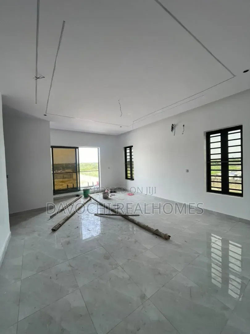 4bdrm Duplex in Sangotedo for sale in Sangotedo