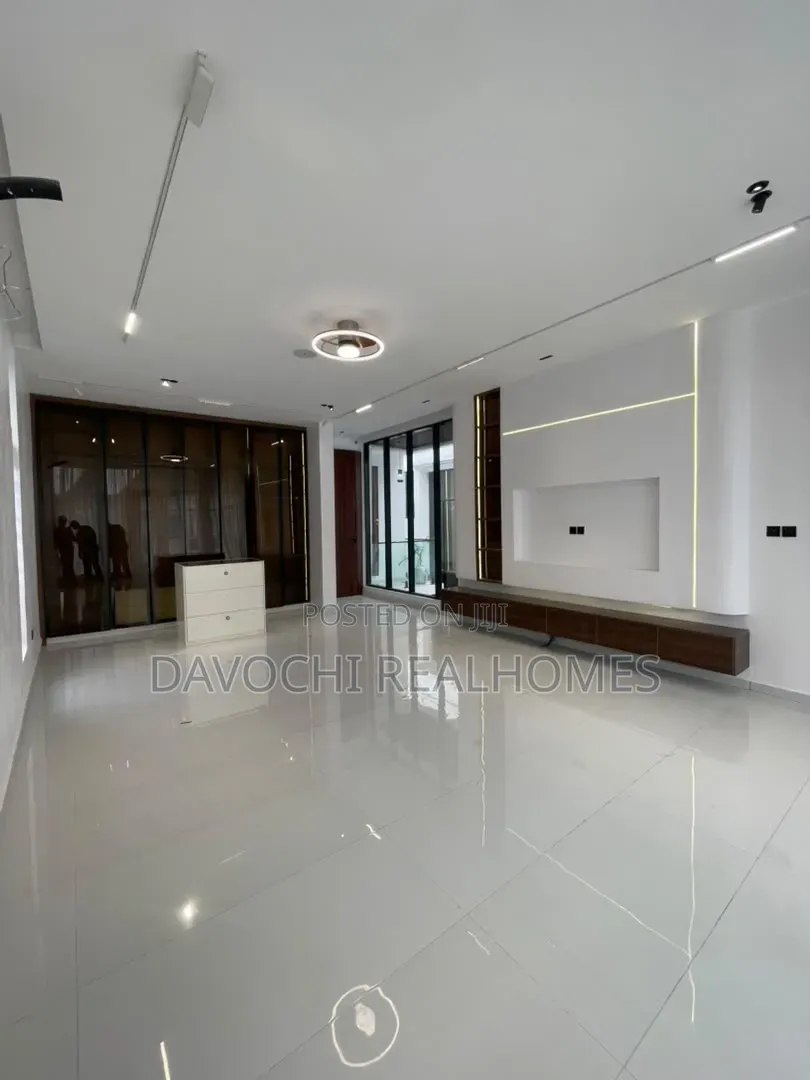 5bdrm Duplex in Victoria Island Extension for sale in Victoria Island Extension