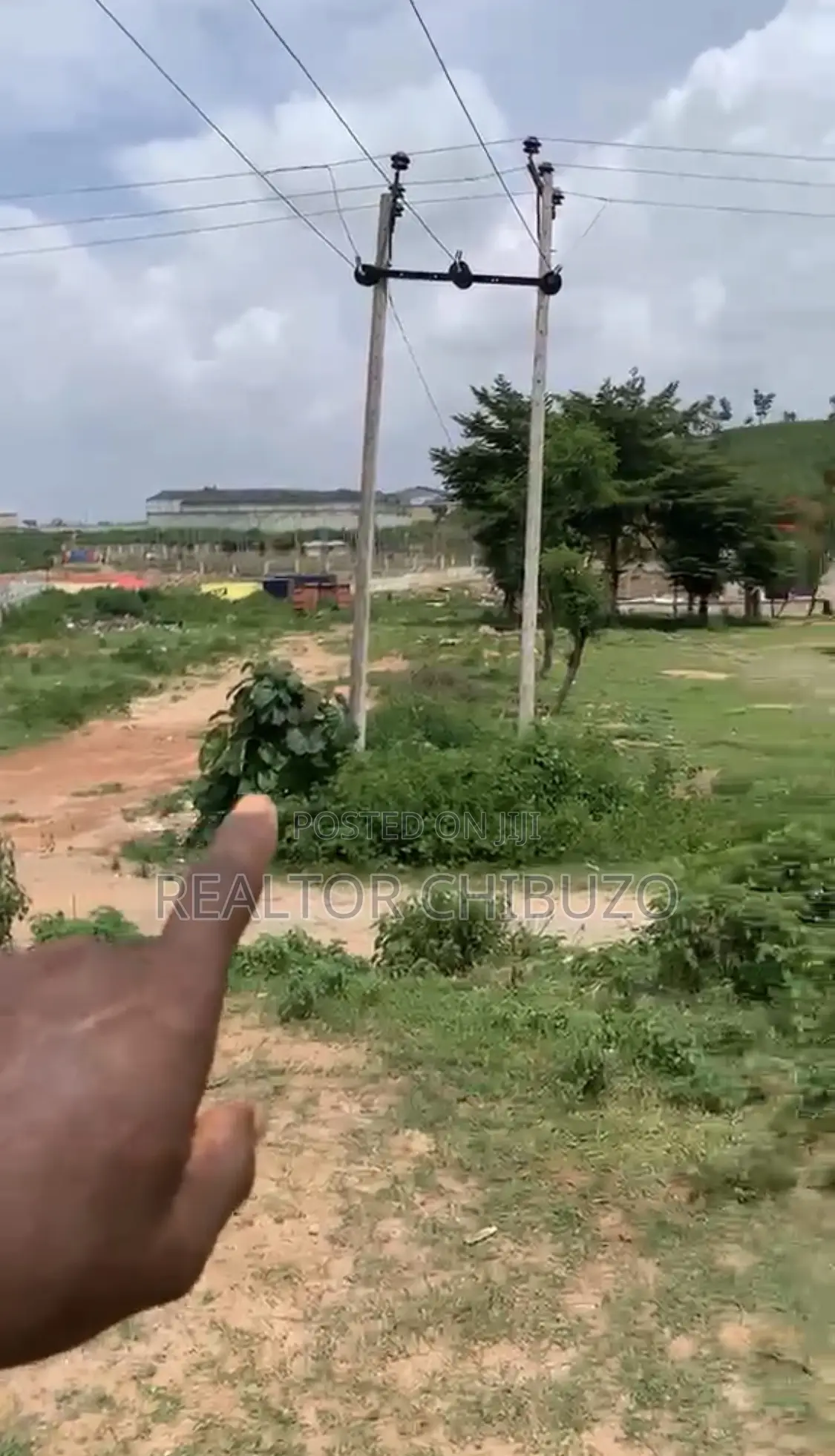 1.5hect Commercial / Industrial Land for Sale - 1.8bill in Idu Industrial