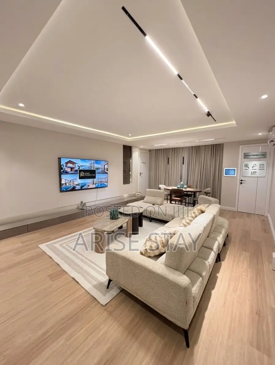 Luxury 1-Bedroom Shortlet With Pool Gym | Lekki Phase 1 in Lekki Phase 1