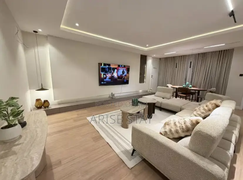 Luxury 1-Bedroom Shortlet With Pool Gym | Lekki Phase 1 in Lekki Phase 1