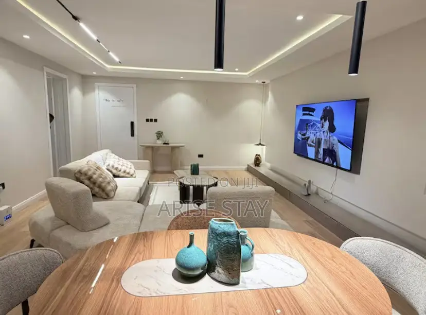 Luxury 1-Bedroom Shortlet With Pool Gym | Lekki Phase 1 in Lekki Phase 1