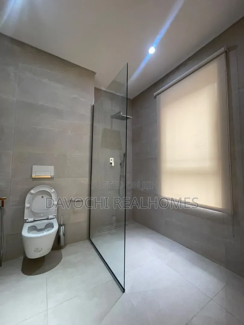 5bdrm Duplex in Banana Island for sale in Banana Island