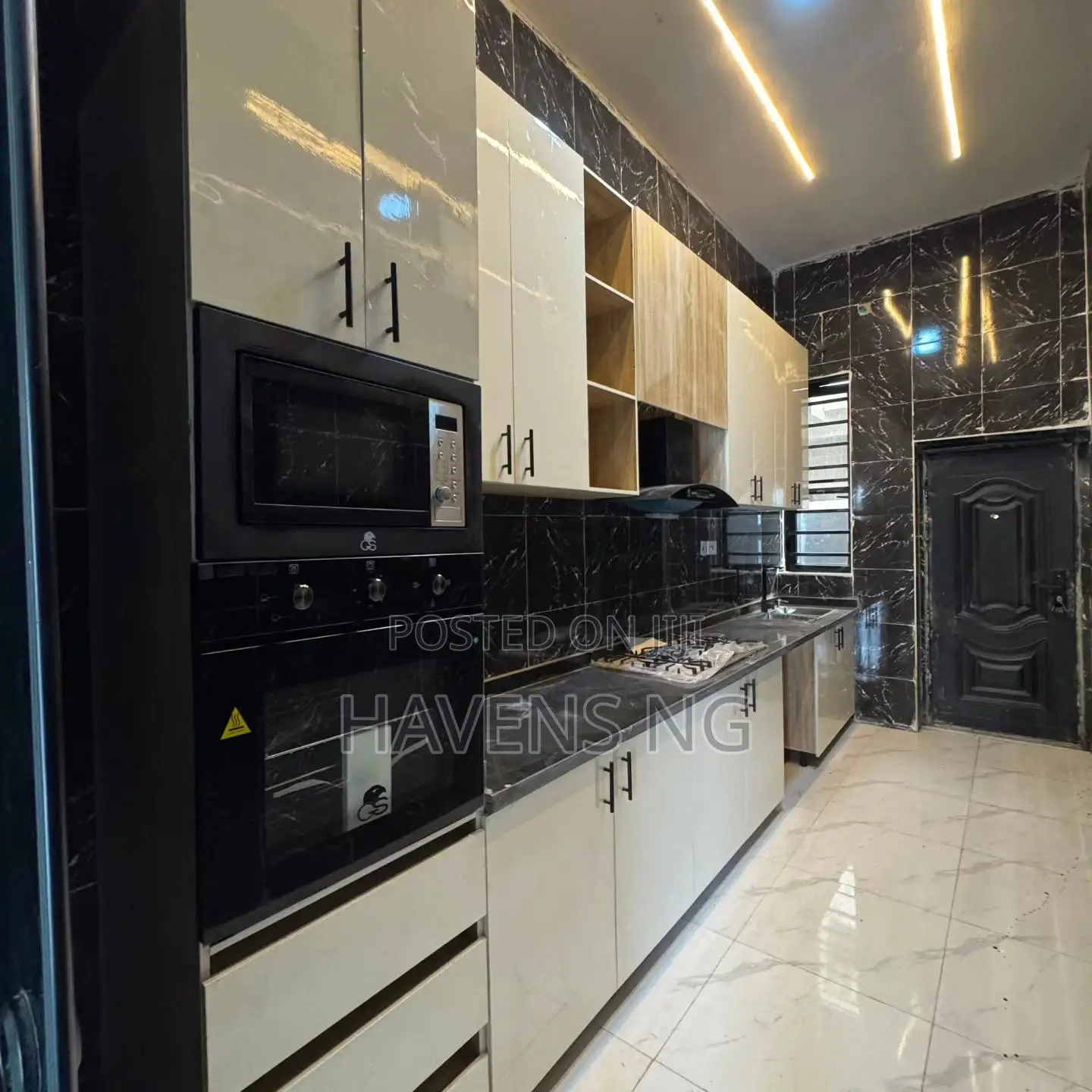 3bdrm Duplex in Ado / Ajah for sale in Ado / Ajah
